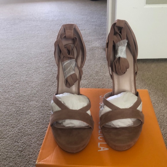 Shoes - Women’s nude wrap heel. Size 9.